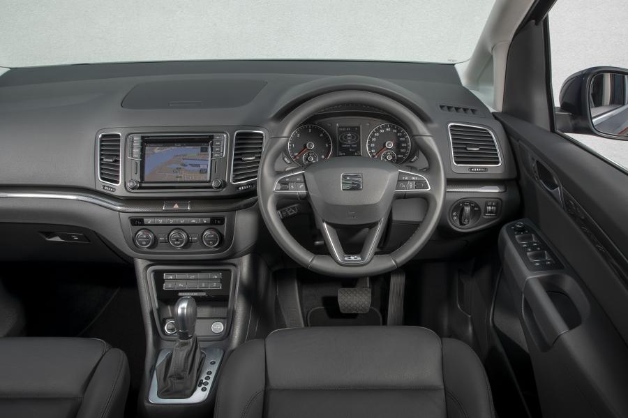 Торпедо Seat Alhambra Xcellence (7N) 2018 года  (UK) (фото 29 из 40)